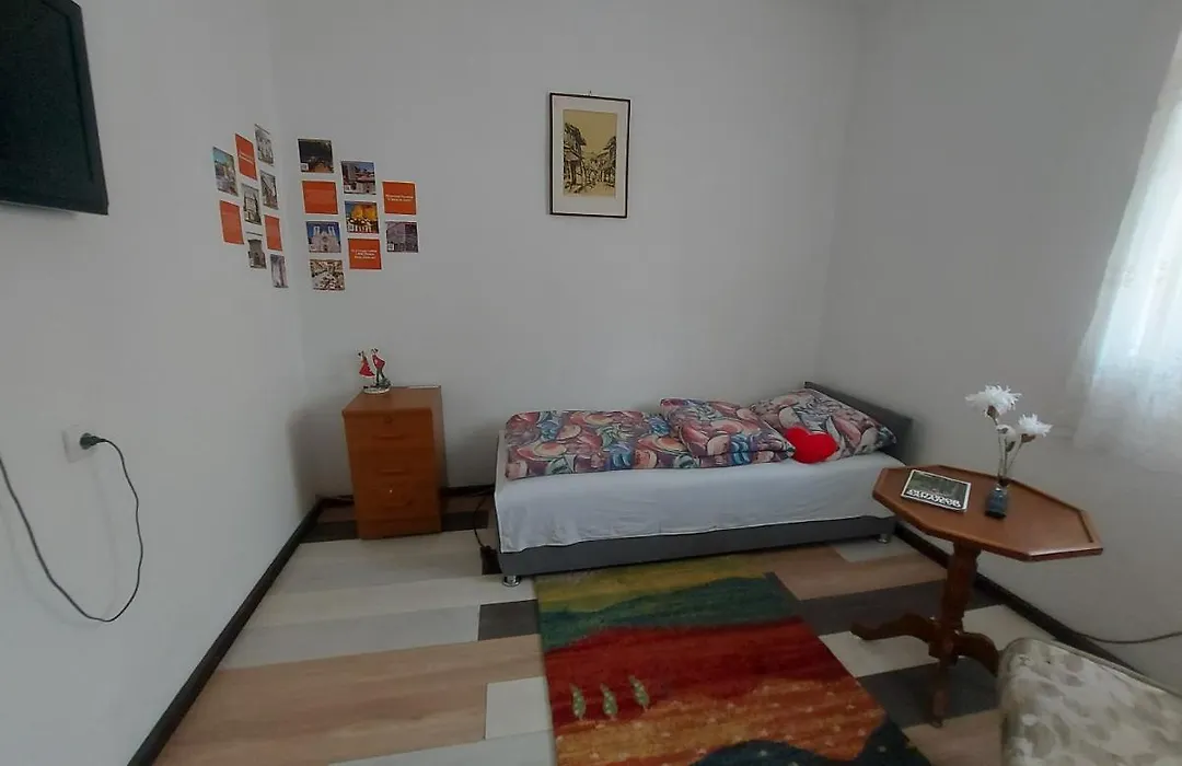 Pandora'S Place-1